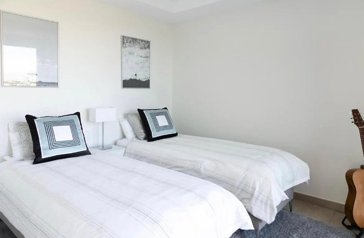 에스테포나 Bright Luxury Design Penthouse 아파트