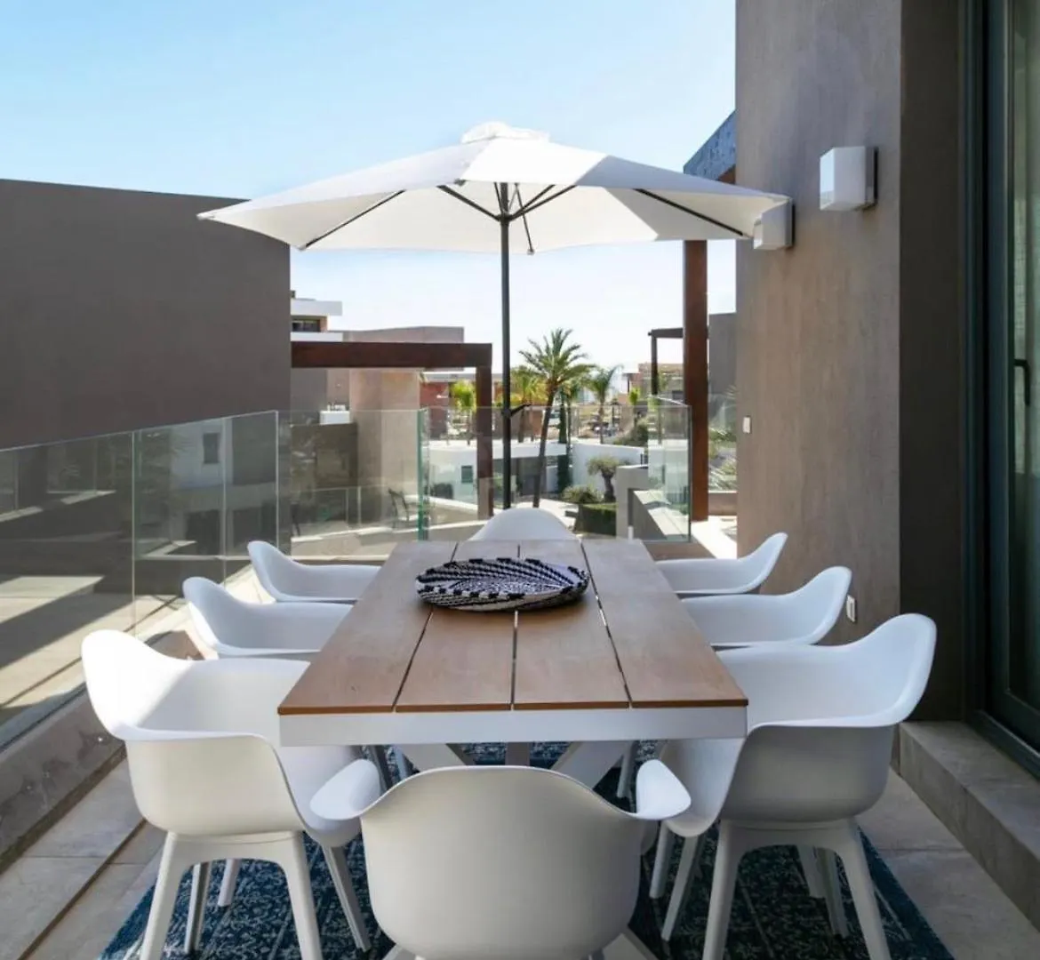 에스테포나 Bright Luxury Design Penthouse 아파트 스페인